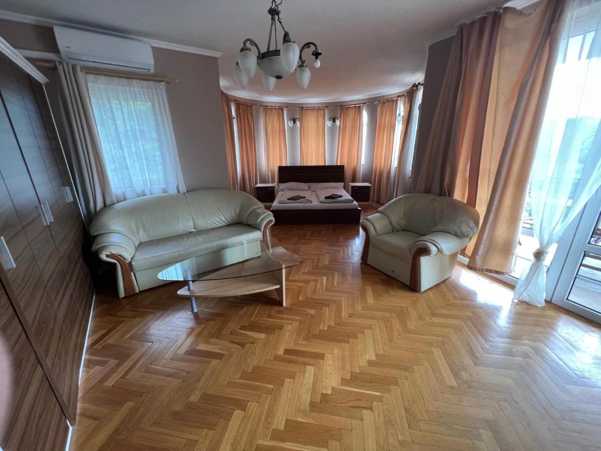 ميسكولك Villamerica المظهر الخارجي الصورة